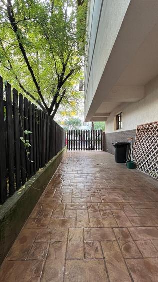 Casă individuală cu 4 camere cu Canalizare în Rahova