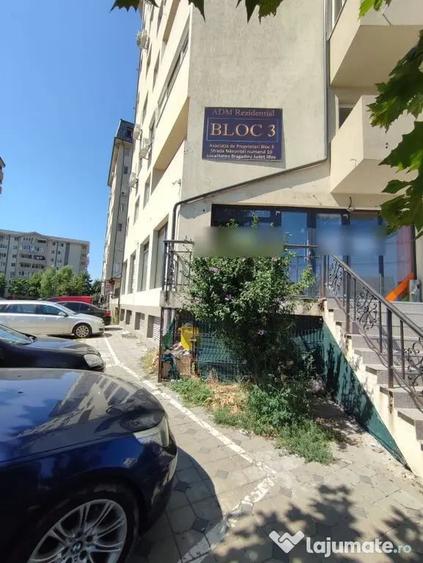 Spațiu comercial, de 142 mp, în Central