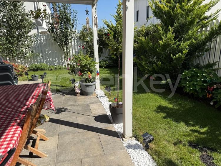 Duplex cu 5 camere cu Canalizare în Pipera
