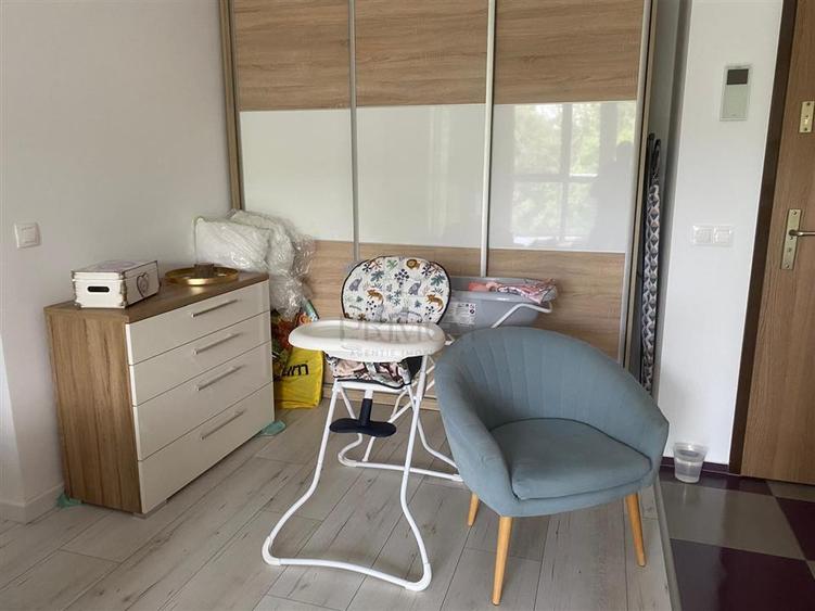 Apartament cu 2 camere semidecomandat, mobilat în Lipovei