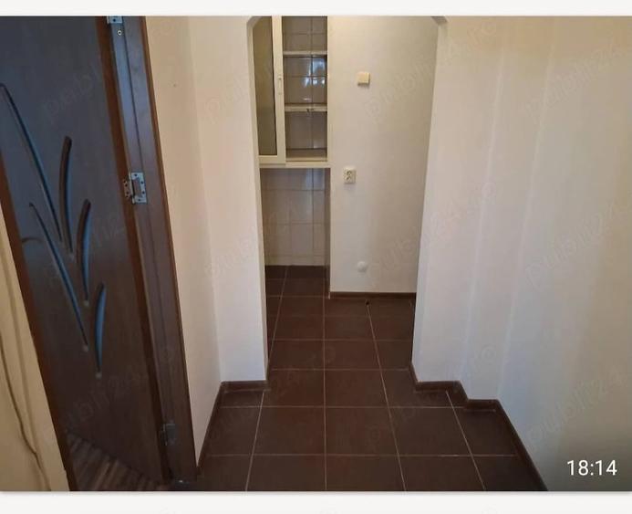 Garsonieră decomandată în Exterior Vest