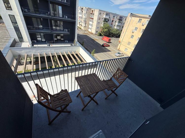 Apartament cu 2 camere decomandat în Central