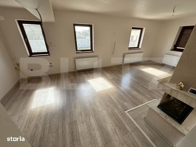 Casă cu 4 camere în Tâmpa