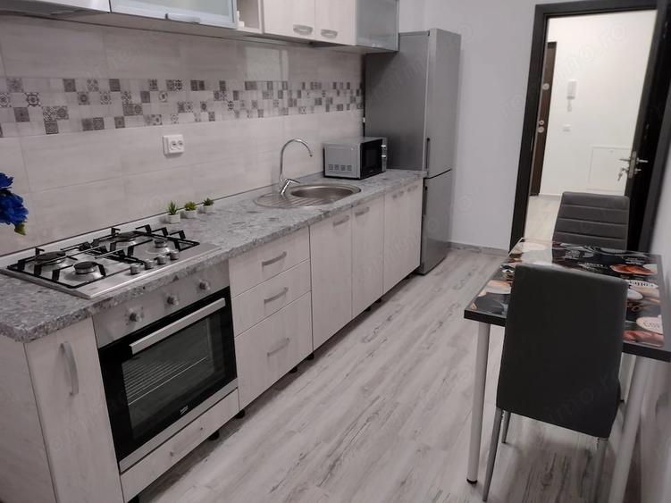 Apartament cu 2 camere decomandat în Theodor Pallady