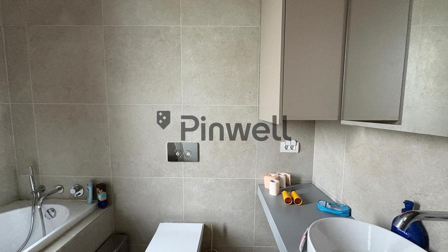Casă individuală cu 4 camere cu Canalizare în Tunari
