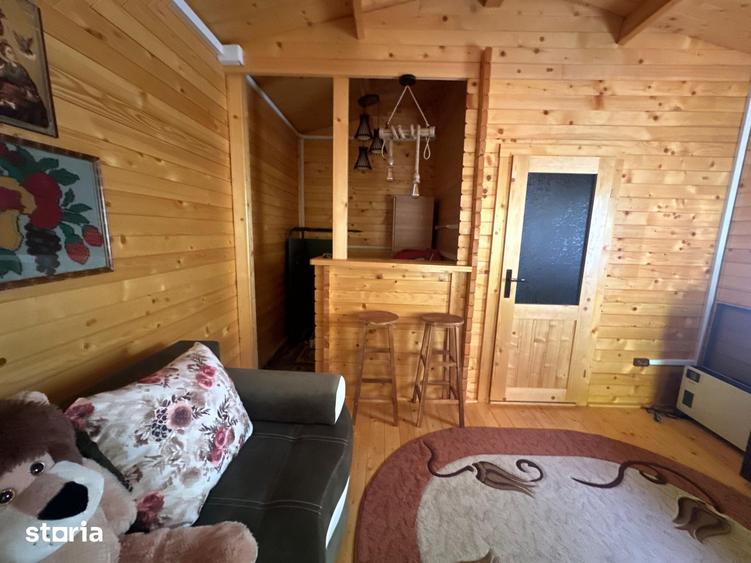 Casă cu 1 camere cu Teren 300 Mp în Vârfuri