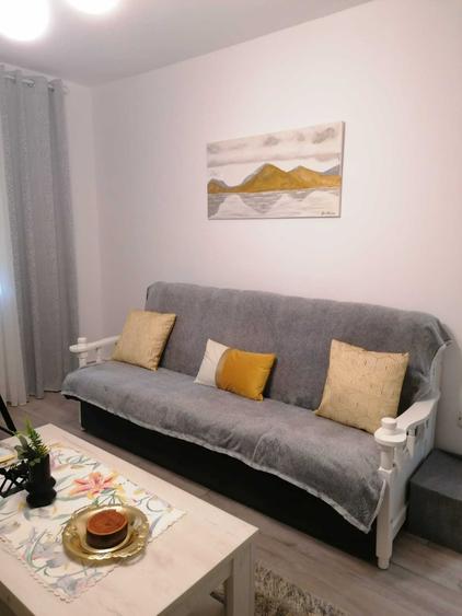 Vand apartament 3 camere- Tomis 3, aleea Soveja - 2
