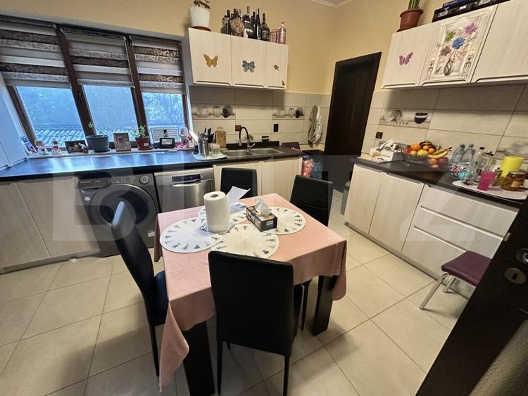 Apartament cu 2 camere semidecomandat, mobilat în Orăștie