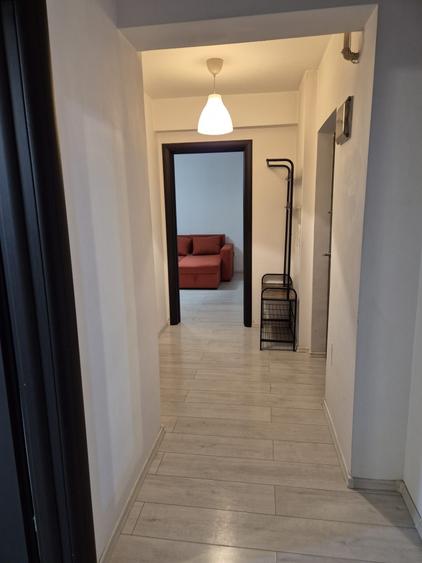 Apartament cu 2 camere decomandat în Apărătorii Patriei