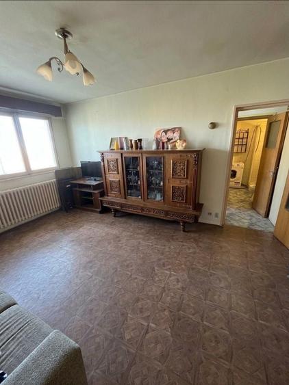 Apartament cu 2 camere semidecomandat în Titan