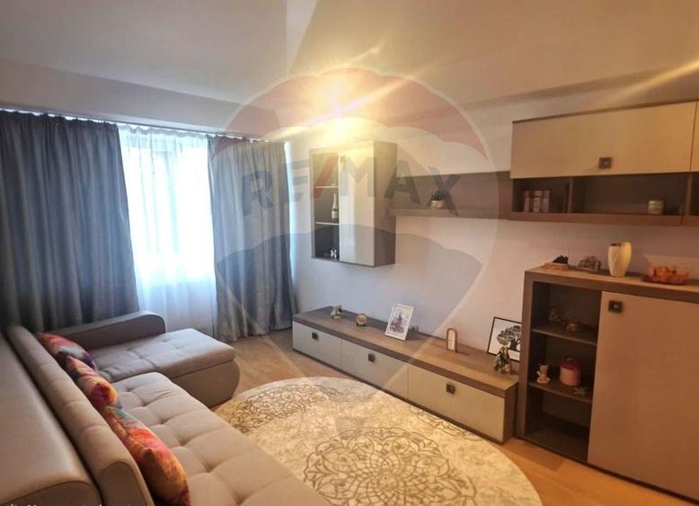 Apartament cu 2 camere decomandat, mobilat în Tohanu Vechi