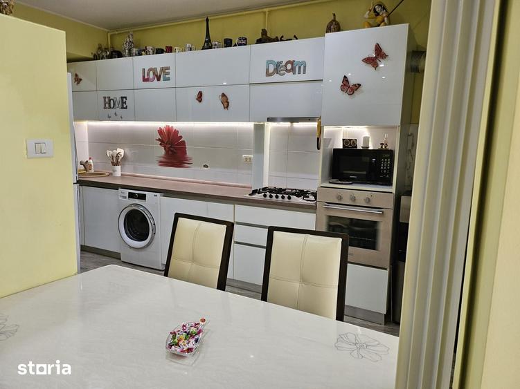 Apartament cu 2 camere decomandat în Gara