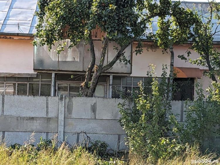 Casă cu 3 camere cu Teren 734 Mp în Ghercești