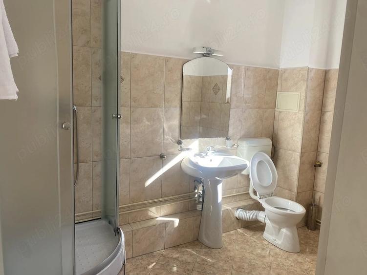 Garsonieră decomandată în Girocului
