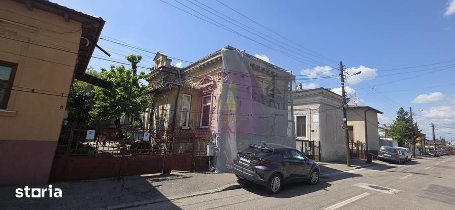 Casă cu 4 camere cu Teren 163 Mp în Transilvaniei