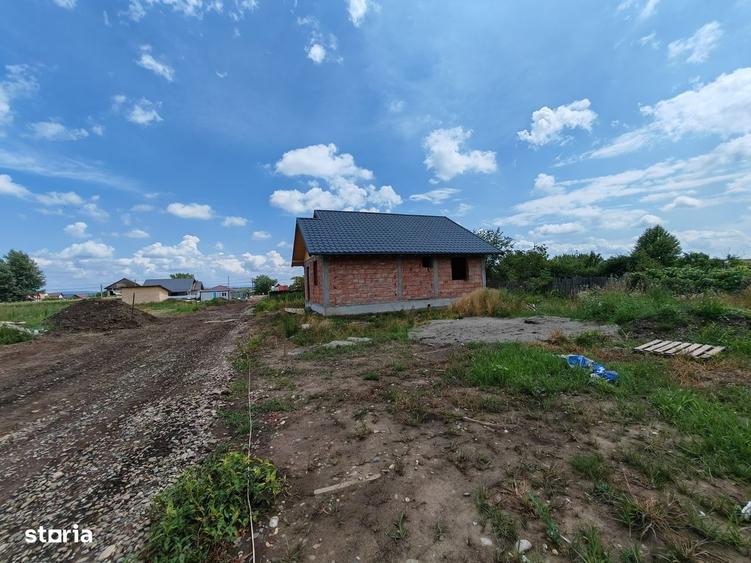 Casă cu 3 camere cu Teren 400 Mp în Hemeiuș
