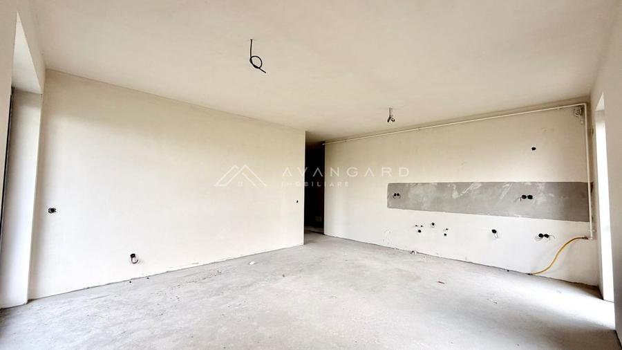 Apartament 3 camere, CF disponibil, 2 balcoane, bloc nou - 4