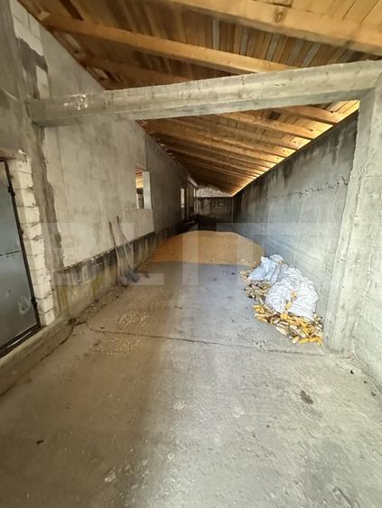 Spațiu industrial, de 356 mp, în Exterior Nord