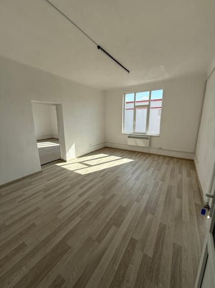Apartament cu 26 camere în Mârșa