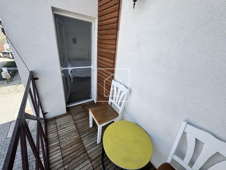 Duplex cu 4 camere cu Canalizare în Roșia