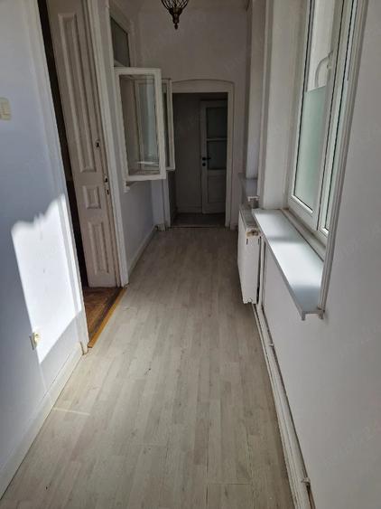 Spațiu comercial, de 120 mp, în Alimpești