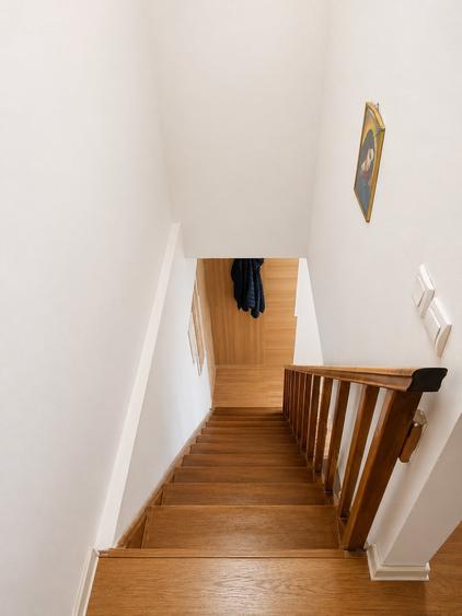 Apartament cu 3 camere decomandat în P-ța Reșița