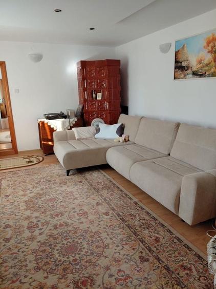 Casă cu 3 camere în Hârșova