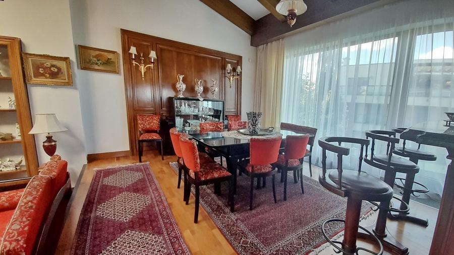 Apartament cu 4 camere decomandat, mobilat în Drumul Poienii