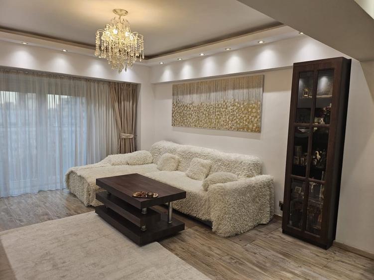 Apartament cu 2 camere decomandat, mobilat în Unirii