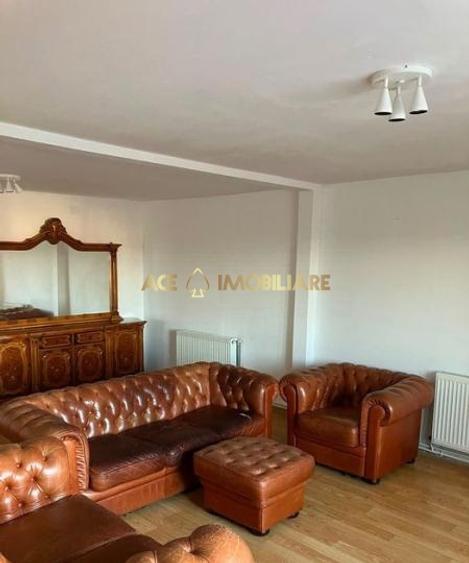 Apartament cu 3 camere decomandat, mobilat în Vitan