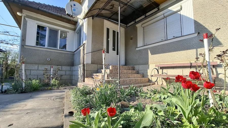 Casă cu 2 camere cu Teren 2236 Mp în Central