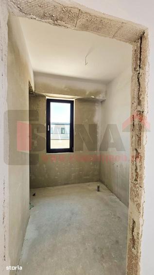 Apartament cu 3 camere în Terezian