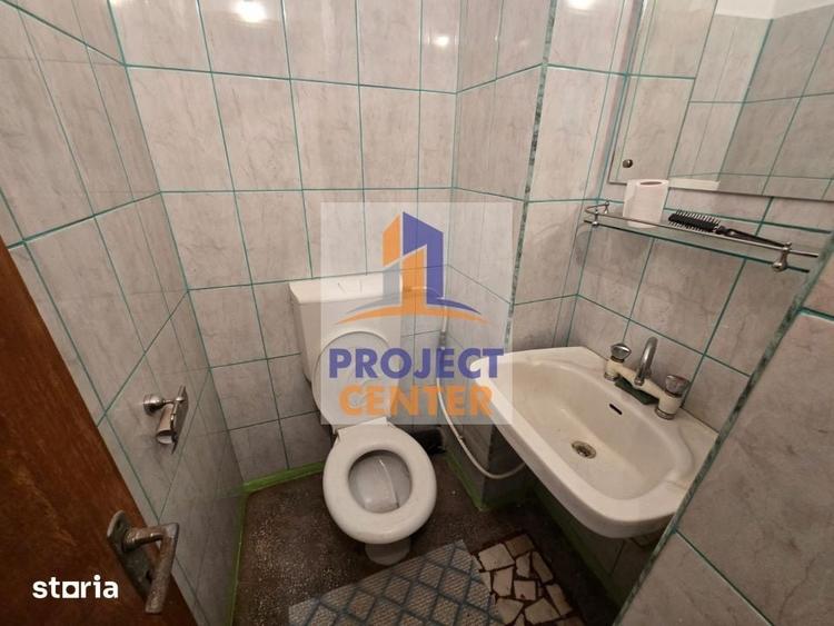 Apartament cu 4 camere decomandat, mobilat în Găvana