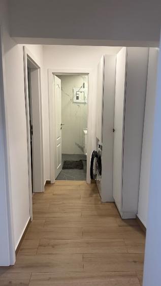 Apartament cu 3 camere decomandat, mobilat în Lipovei