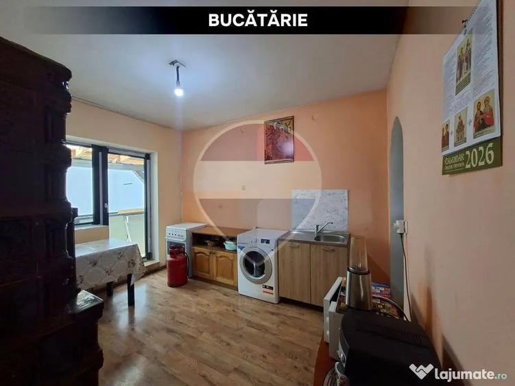 Casă cu 1 camere cu Teren 792 Mp în Central