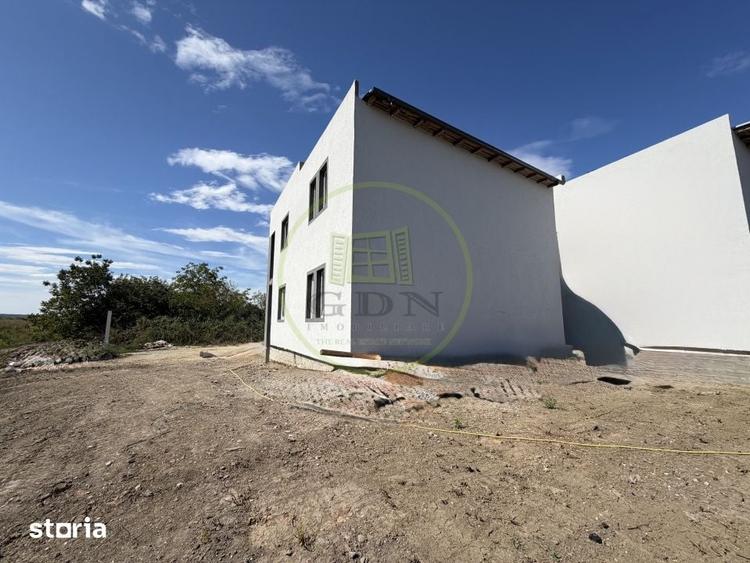 Casă cu 5 camere cu Teren 240 Mp în Lascăr Catargiu