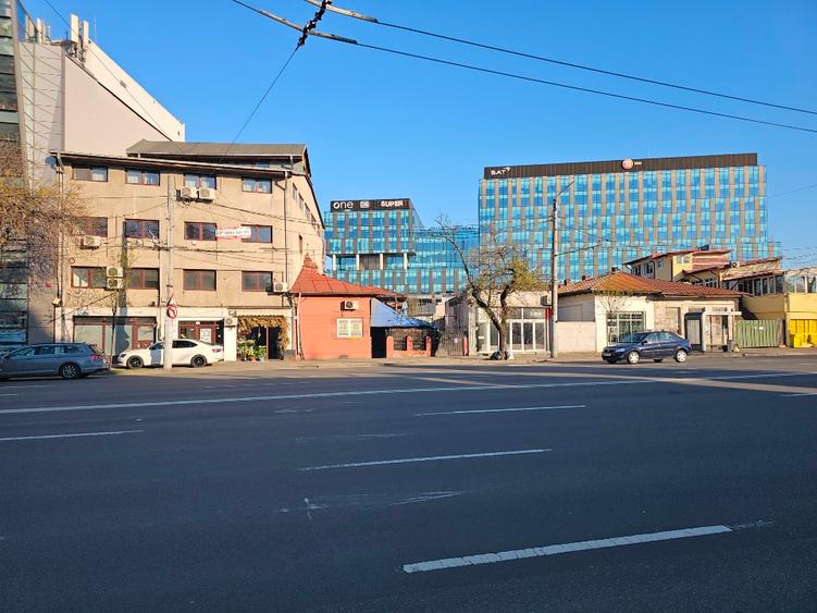 Casă individuală cu 4 camere cu Teren 330 Mp în Drumul Sării