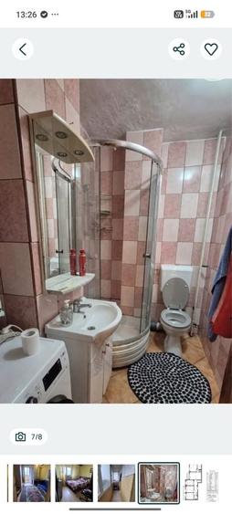 Apartament cu 4 camere semidecomandat în Crângași