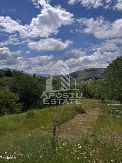 Casă cu 4 camere în Bădăi
