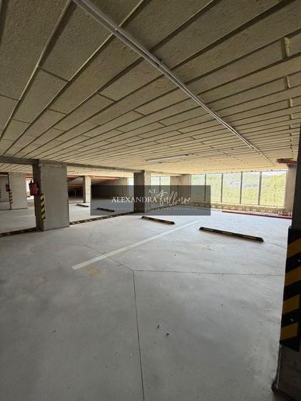 Apartament cu 3 camere semidecomandat în Zorilor