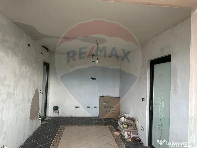 Apartament cu 2 camere semidecomandat în Săvinești