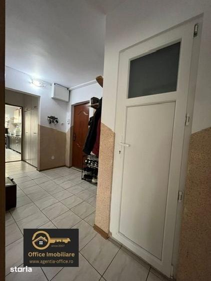 Apartament cu 4 camere decomandat în Republicii