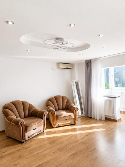Apartament cu 2 camere decomandat în 13 Septembrie