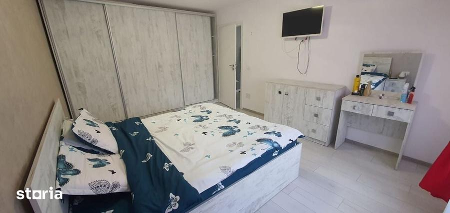 Apartament cu 4 camere decomandat în Rogerius