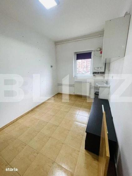 Spațiu comercial, de 44 mp, în Florești