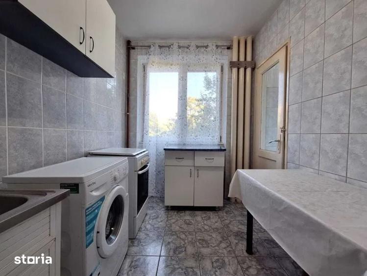 Apartament cu 2 camere semidecomandat în Vatra Luminoasă