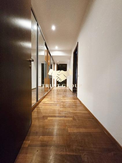 Apartament cu 3 camere decomandat în Șoseaua Nordului