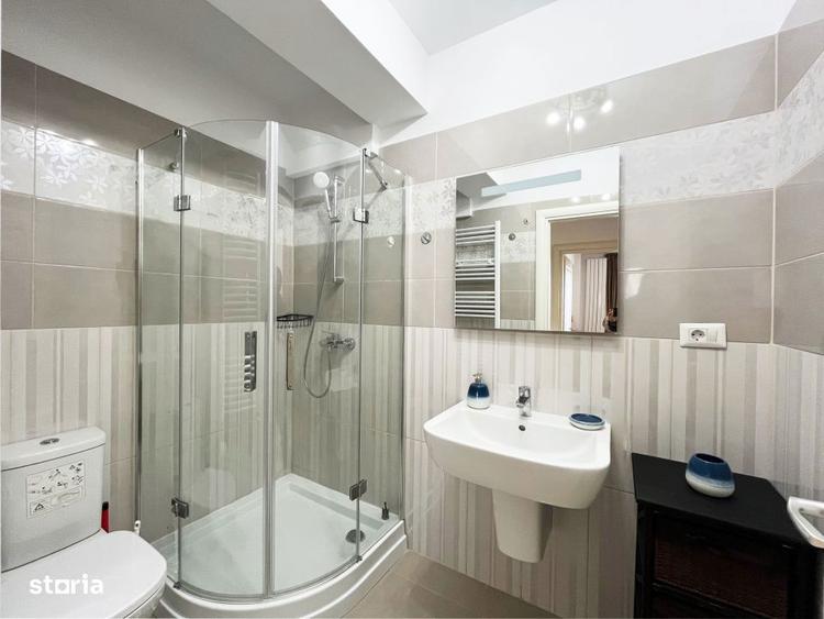 Apartament cu 3 camere, mobilat în Palazu Mare