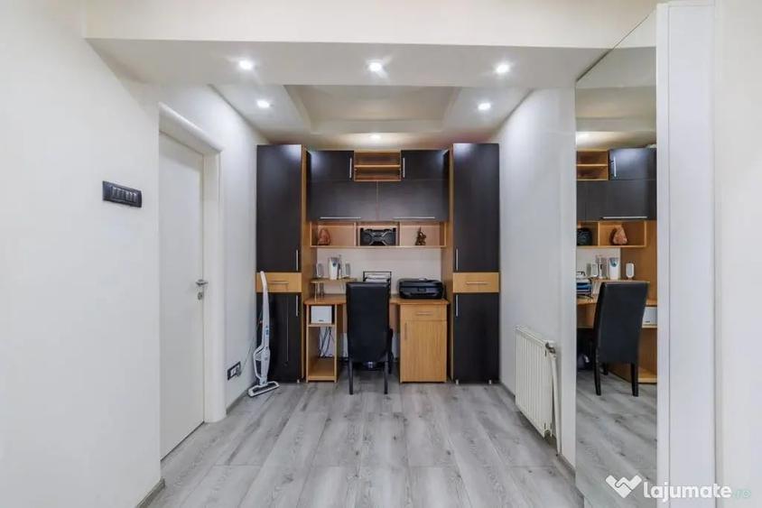 Apartament cu 3 camere decomandat în Prundu