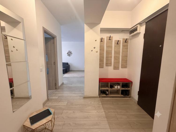 Apartament cu 2 camere decomandat, mobilat în Uverturii